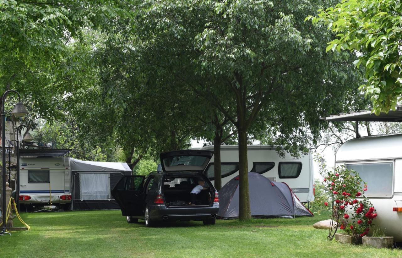 Camping Alpino - Nature Village มัลเชซิเน ภายนอก รูปภาพ