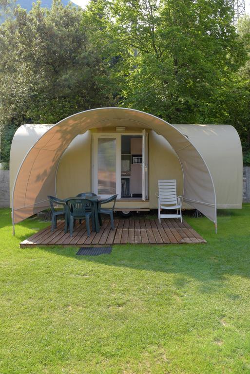 Camping Alpino - Nature Village มัลเชซิเน ภายนอก รูปภาพ